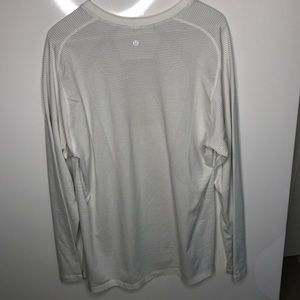 Lululemon Metal Vent Tech Long Sleeve